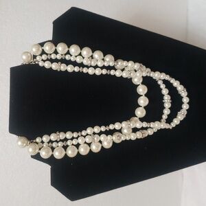 Elegant Faux Pearls and Silver Necklace